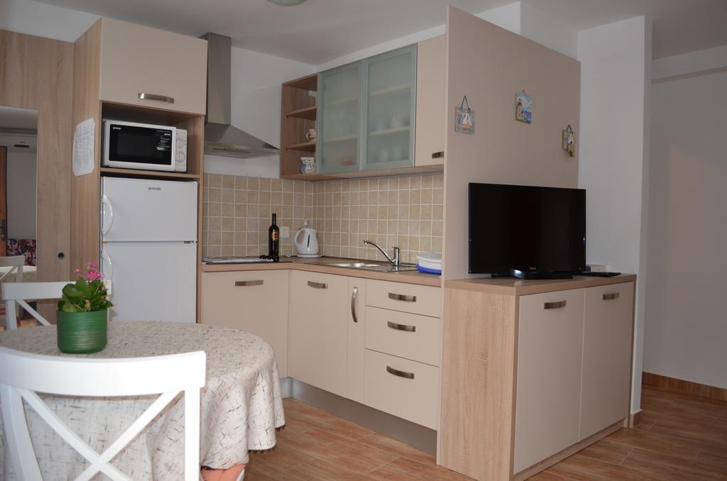 Apartments Lora Башка Номер фото